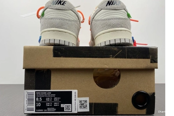 Lot Nike 31 O-W DJ0950-116 Low Dunk 0927